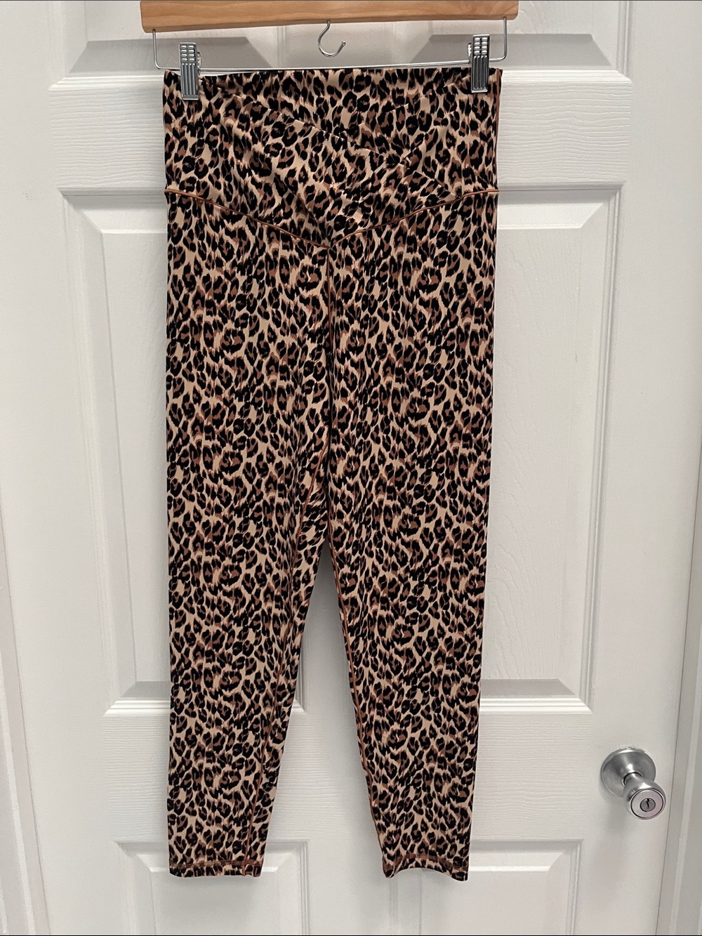 aerie Leopard-Print High-Rise Leggings in Tan and Black